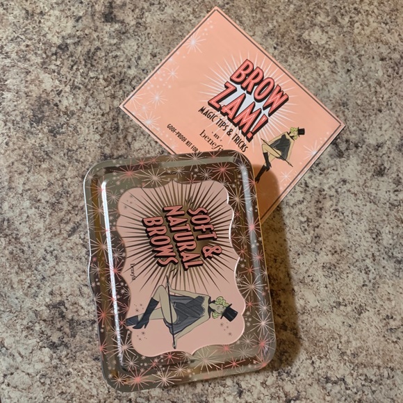 Benefit Cosmetics Brow Kit - Picture 3 of 7